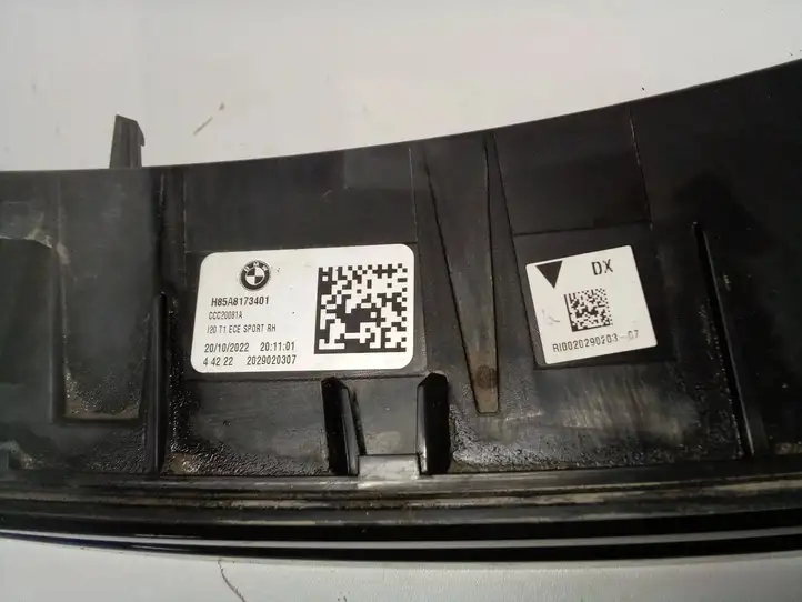 BMW iX (2021 - ) H85A8173401 Задний фонарь в крышке багажника — фото 7
