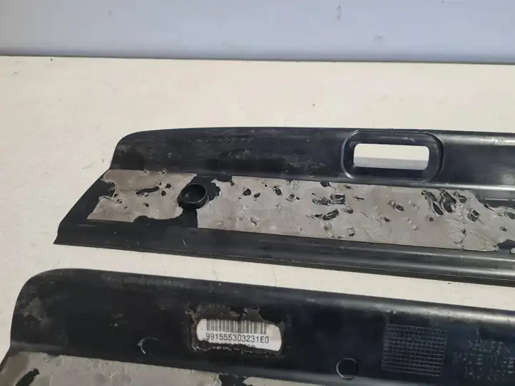 Porsche 911 991 (2011 - 2019) 991555303231 Внутренняя отделка переднего порога — фото 2