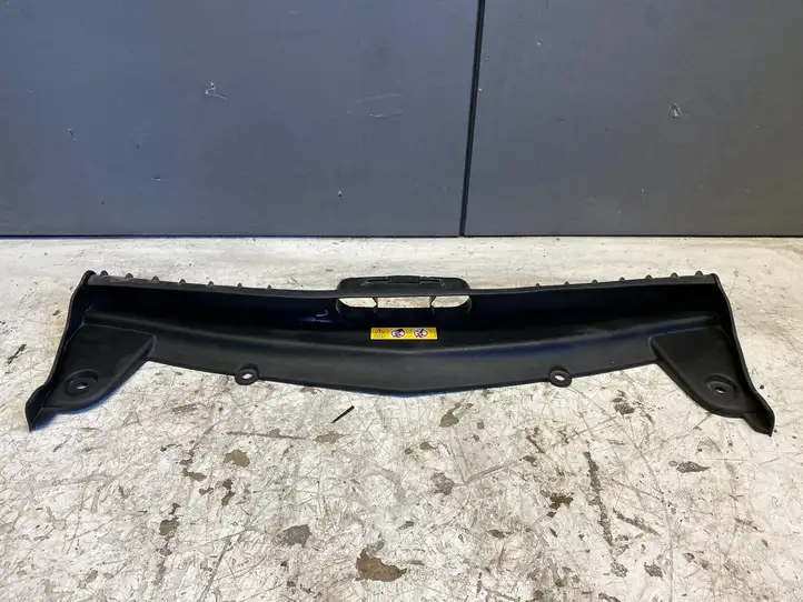 Mercedes-Benz E W213 (2016 - ) A2135001900 Детали воздухозаборника — фото 1