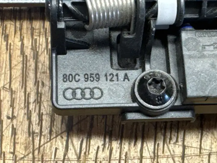 Audi Q5 SQ5 (2017 - ) 80C959121A Замок заднего стекла — фото 3