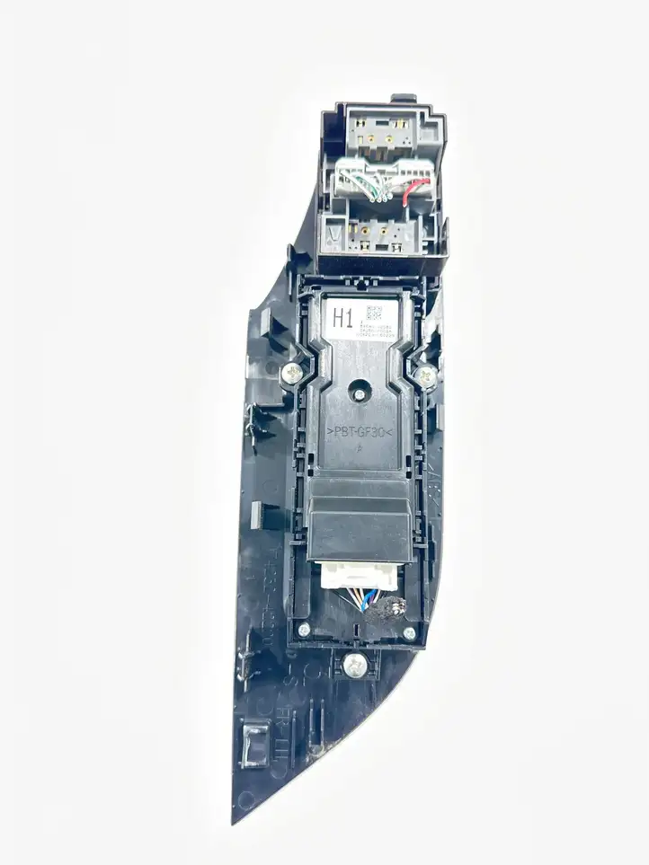 Toyota RAV 4 (XA50) (2018 - ) 8404042080 Кнопка стеклоподъемников — фото 3
