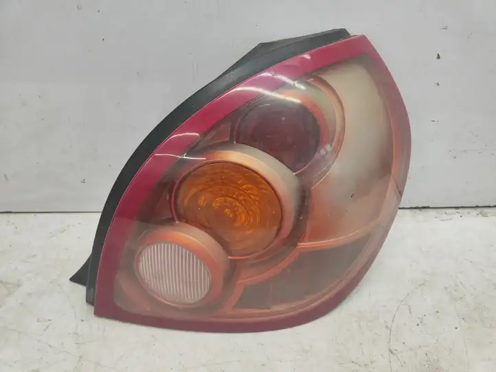 Nissan Almera N16 (2000 - 2010) 26550BN701R Задний фонарь в кузове — фото 1