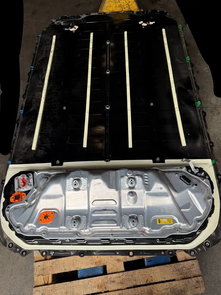 Tesla Model 3 (2017 - 2023) 1522312 Аккумулятор гибридного / электрического автомобиля — фото 3