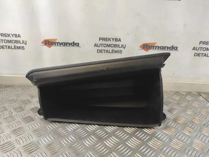 Toyota Prius (XW50) (2015 - ) 5555247110 Крышка бардачка — фото 4