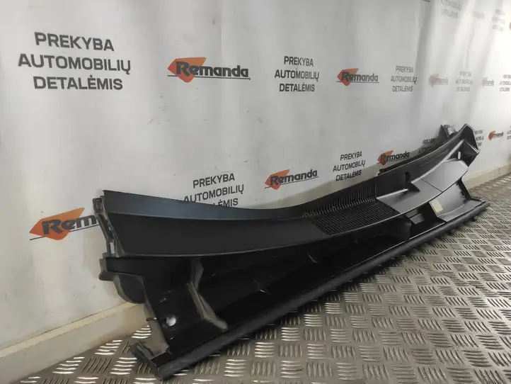 Toyota Prius (XW50) (2015 - ) 5578147200 Жабо стеклоочистителей — фото 3