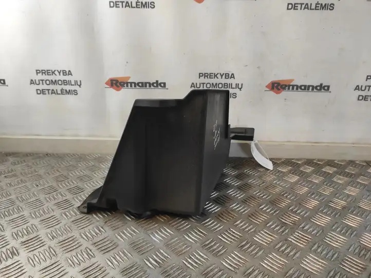 Toyota Prius Prime (2017 - ) 5839847060 Защита заднего бампера — фото 5