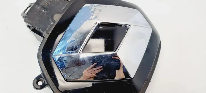 Renault Zoe (2012 - ) 1119985X Крышка зарядного разъема — фото 2