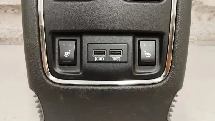 Jeep Grand Cherokee (2010 - 2021) Задний воздушный дефлектор — фото 10