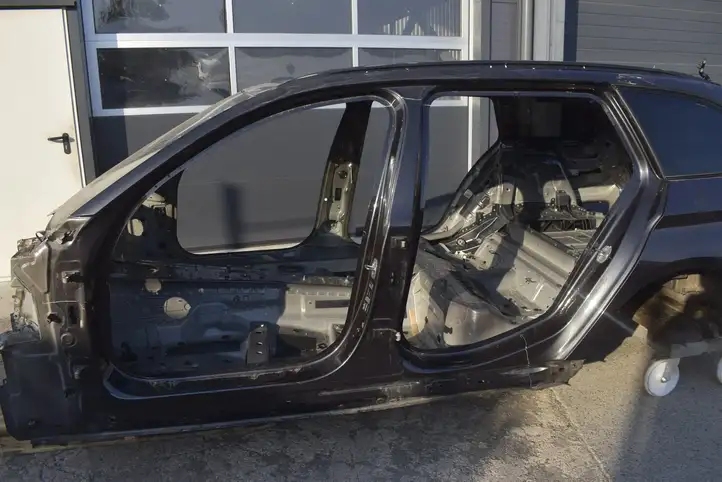 BMW 5 G30 G31 (2016 - ) Передний порог кузова — фото 2