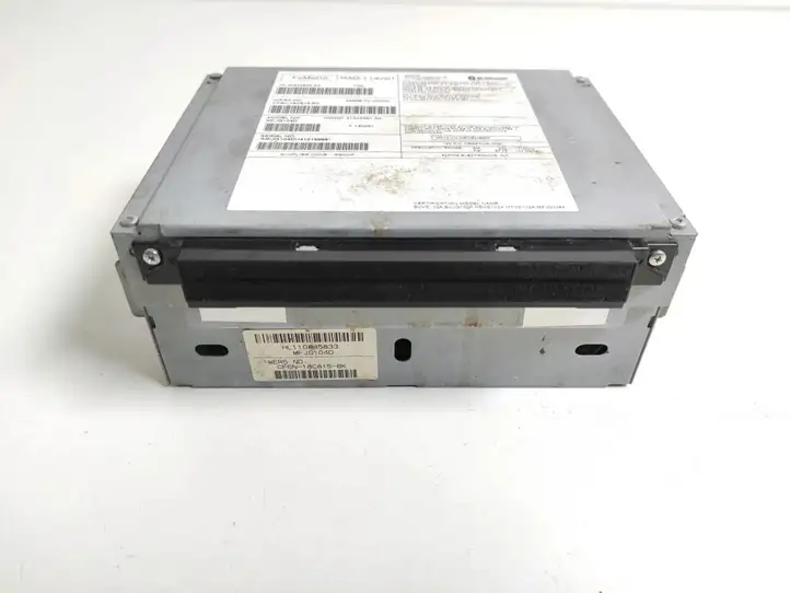 Land Rover Evoque I (2011 - 2015) CF6N18C815BK CD/DVD чейнджер — фото 1
