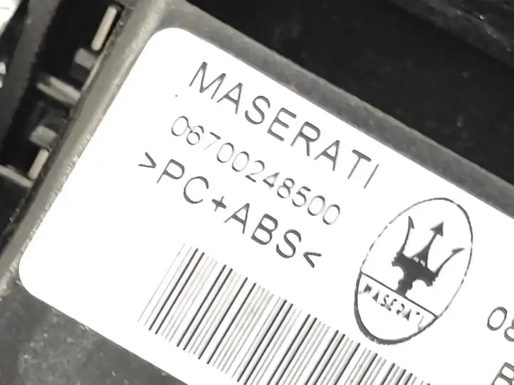 Maserati Ghibli (2013 - 2017) 06700248500 Передняя подсветка — фото 4