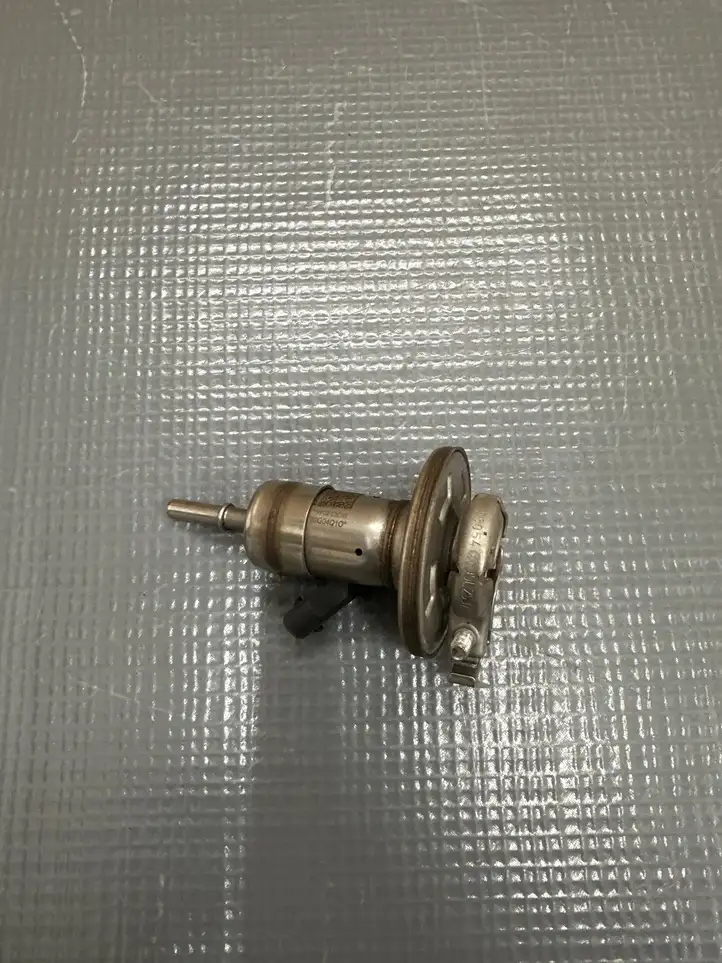 Volkswagen Arteon Shooting Brake (2020 - ) 05L131113 Форсунка AdBlue — фото 1