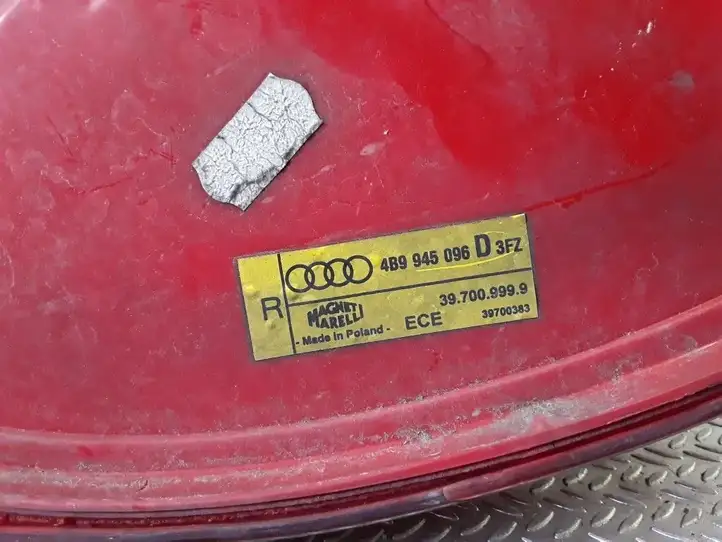 Audi A6 S6 C5 4B (1997 - 2001) 4B9945096D Задний фонарь в кузове — фото 3