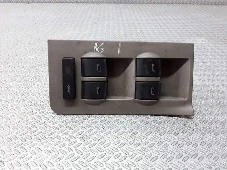 Audi A6 S6 C5 4B (1997 - 2001) 4B0959851 Блок кнопок стеклоподъемников — фото 1