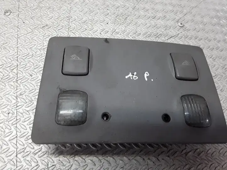Audi A6 S6 C5 4B (1997 - 2001) 4B0947303 Передняя подсветка — фото 1