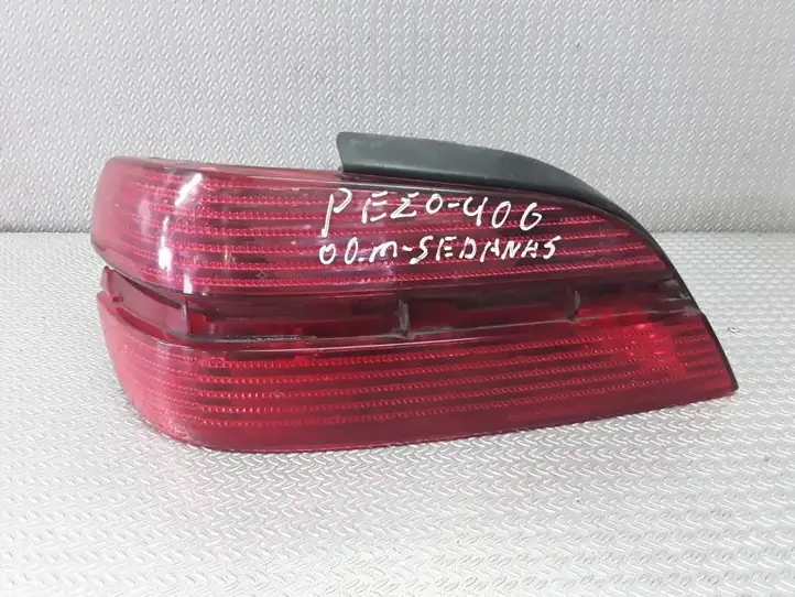 Peugeot 406 (1999 - 2006) 9630365077 Задний фонарь в кузове — фото 1