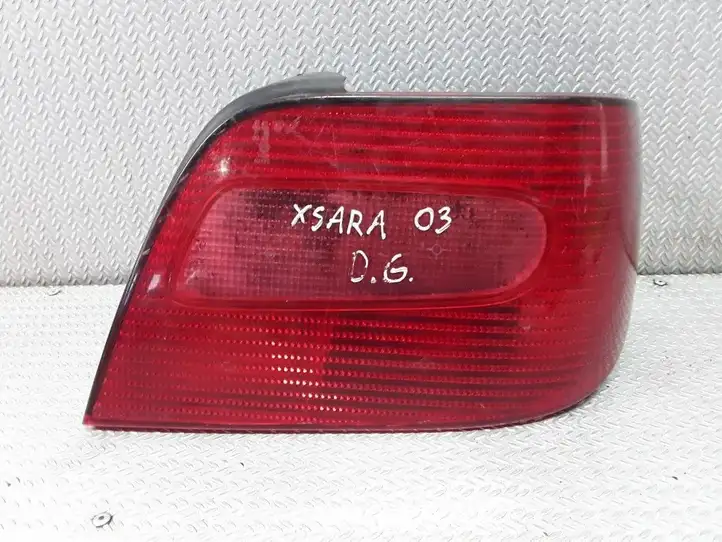 Citroen Xsara (1997 - 2006) Задний фонарь в кузове — фото 1