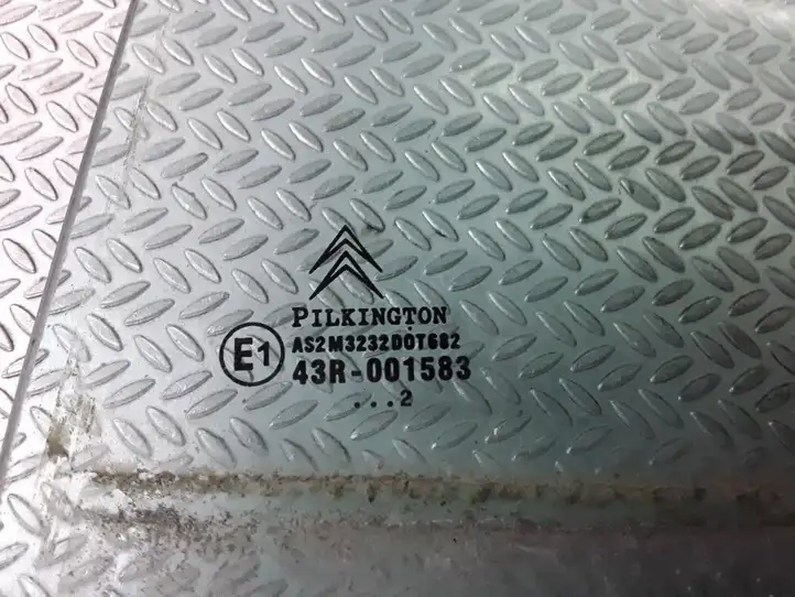 Citroen C3 (2002 - 2009) 43R001583 Стекло задней двери — фото 2