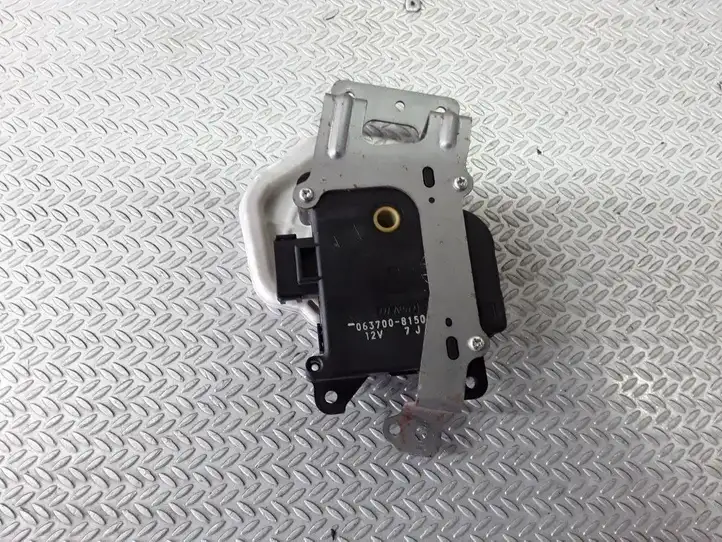Honda CR-V (2006 - 2009) 0637008150 Двигатель задвижки потока воздуха — фото 1