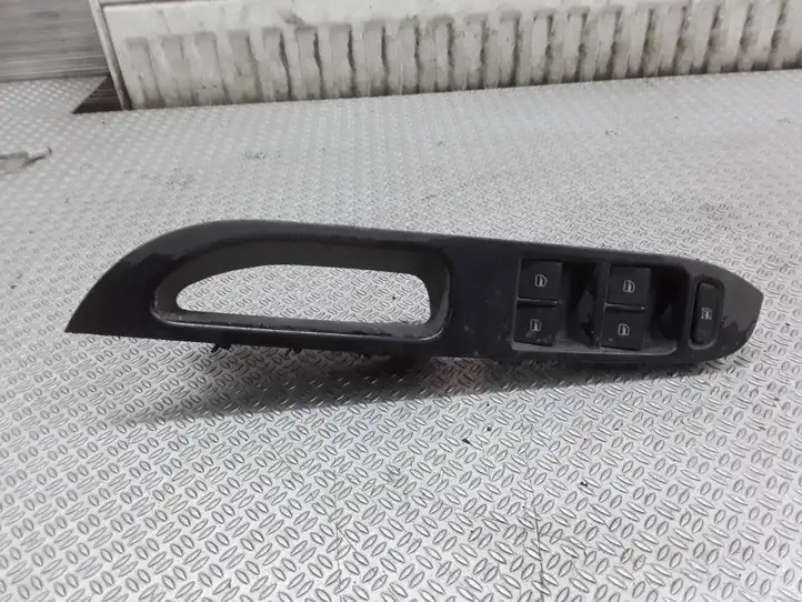 Seat Ibiza III (6L) (2002 - 2008) 6L1867171C Блок кнопок стеклоподъемников — фото 1
