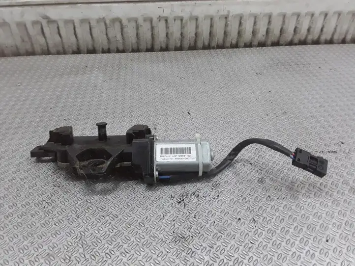 BMW 5 E60 E61 (2004 - 2010) US712993102 Доводчик крышки багажника — фото 1
