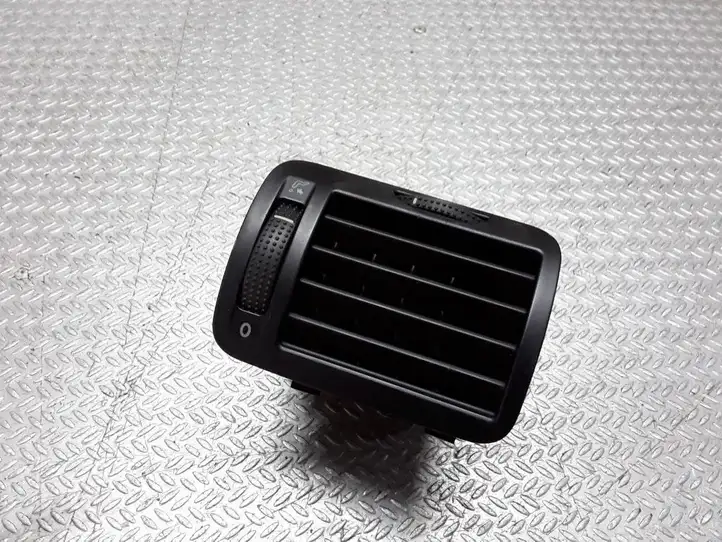 Volkswagen PASSAT B5.5 (2001 - 2005) 3B0819703D Боковой воздушный дефлектор — фото 1