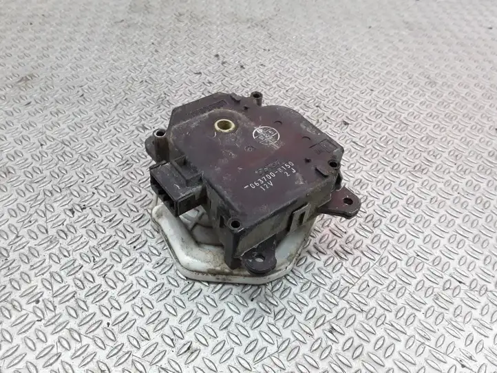 Honda CR-V (2006 - 2009) 0637008150 Двигатель задвижки потока воздуха — фото 1