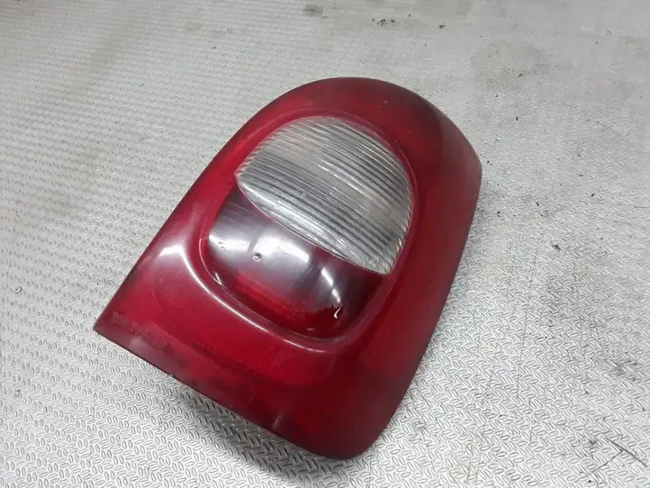 Citroen Xsara Picasso (1999 - 2012) 9631563980 Задний фонарь в кузове — фото 1