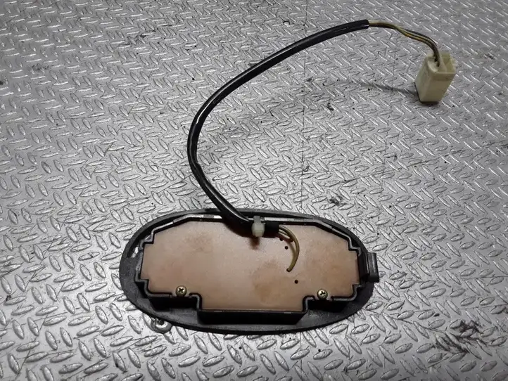Toyota Yaris Verso (1999 - 2005) Кнопка управления круиз контроля — фото 2