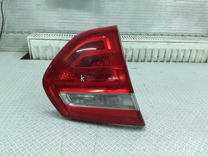 Citroen C4 I Picasso (2006 - 2013) 9653547777 Задний фонарь в крышке багажника — фото 1