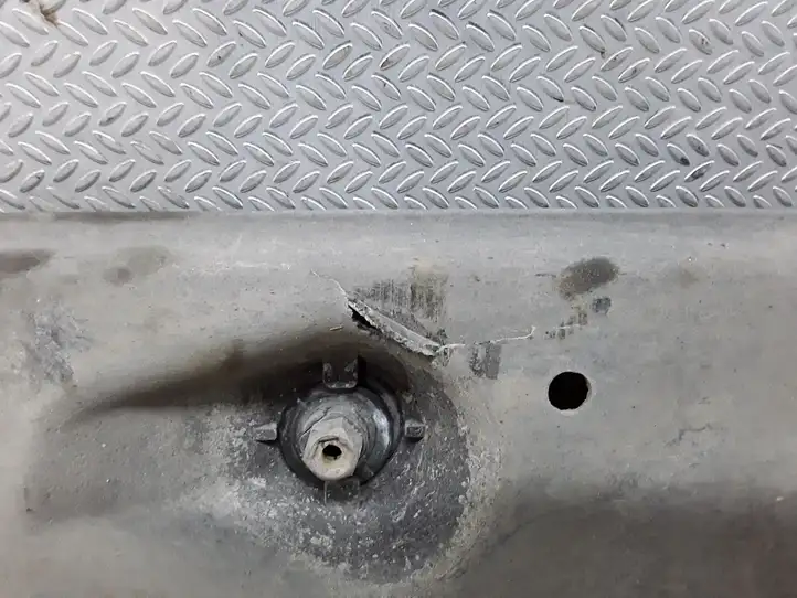 Audi A3/S3 8P (2003 - 2005) 1K0825212K Защита днища — фото 4