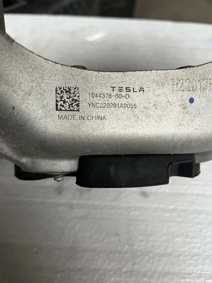 Tesla Model 3 (2017 - 2023) 104437600D Опорный подшипник амортизатора — фото 3