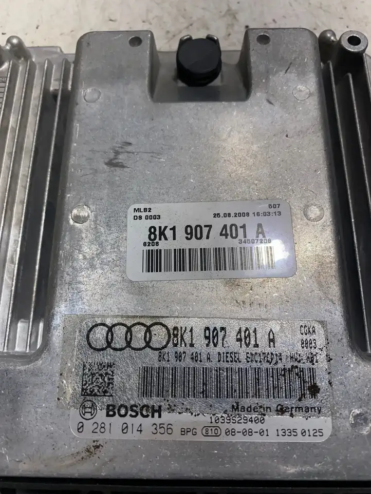 Audi A5 8T 8F (2007 - 2011) 8K1907401A Блок управления двигателем (ЭБУ) — фото 4