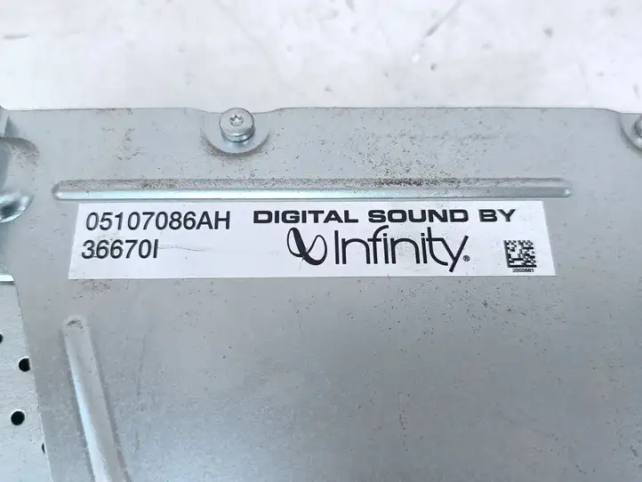 Dodge Grand Caravan (2007 - 2020) 05107086AH Усилитель звука — фото 5