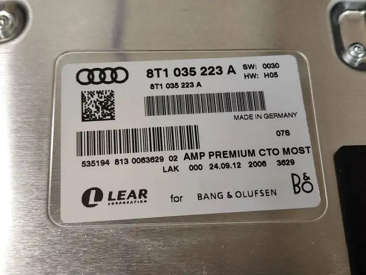 Audi Q5 SQ5 (2008 - 2012) 8T1035223A Усилитель звука — фото 6