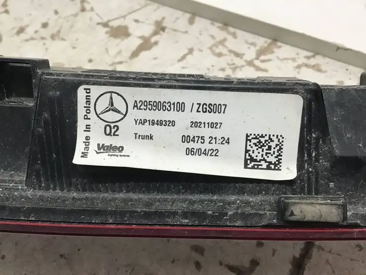 Mercedes-Benz EQE v295 (2022 - ) A2959063100 Задний фонарь в крышке багажника — фото 2