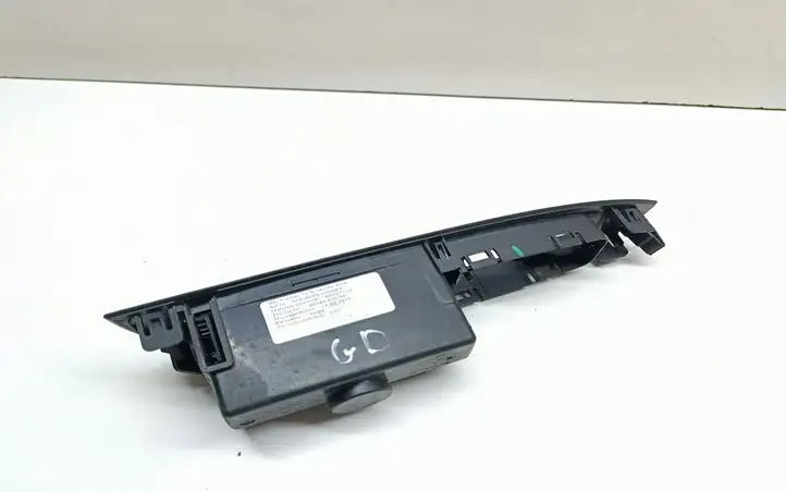 BMW 7 F01 (2008 - 2016) 9153398 Дверная пепельница — фото 3