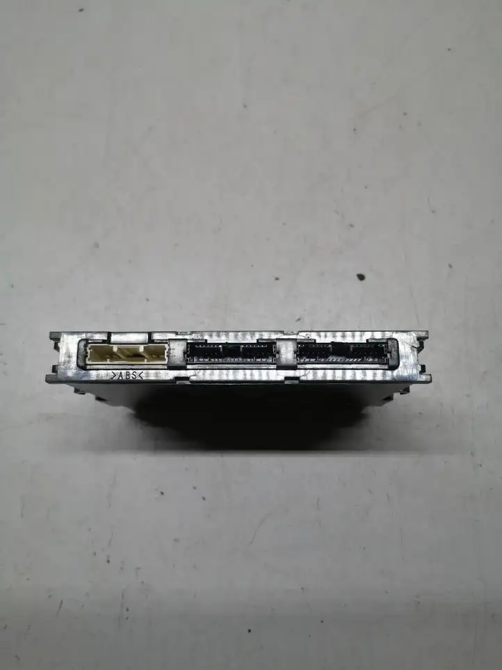 Toyota Land Cruiser (J150) (2009 - ) 8999060430 Блок бесключевого доступа — фото 4