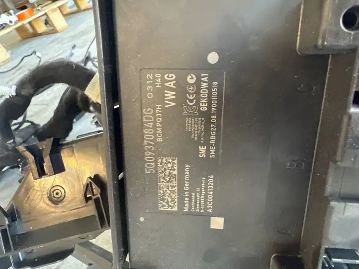 Audi A3/S3 8V (2016 - 2020) 8V0927902J Правый жгут проводов салона — фото 3