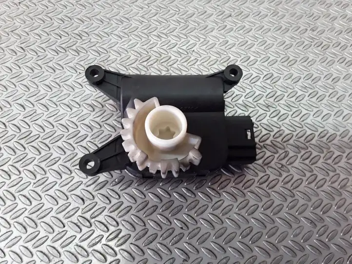 Volkswagen Golf V (2003 - 2009) 0132801336 Двигатель задвижки потока воздуха — фото 3