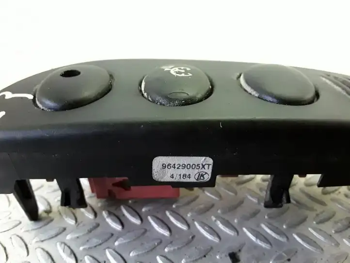 Citroen C3 (2002 - 2009) 96429005 Кнопка управления круиз контроля — фото 2