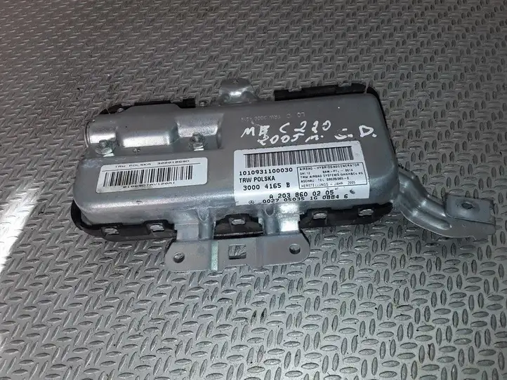 Mercedes-Benz C W203 (2000 - 2007) A2038600205 Подушка безопасности задней двери — фото 1