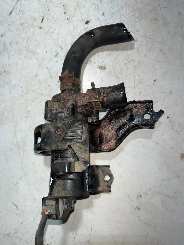 Toyota Prius (XW20) (2003 - 2009) 064100-0951 Электроциркуляционный насос — фото 4