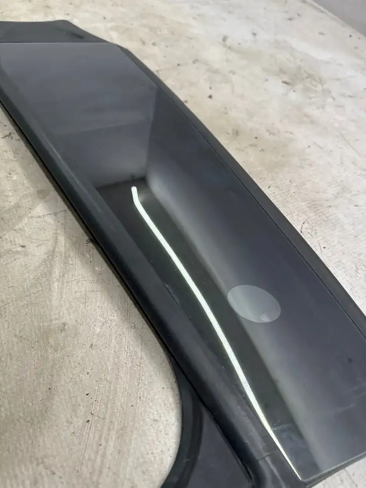 Tesla Model Y (2019 - 2024) 151625800D Верхняя обшивка стойки B — фото 2