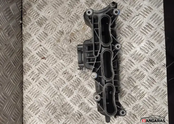 Volvo XC40 (2017 - ) Впускной коллектор — фото 2