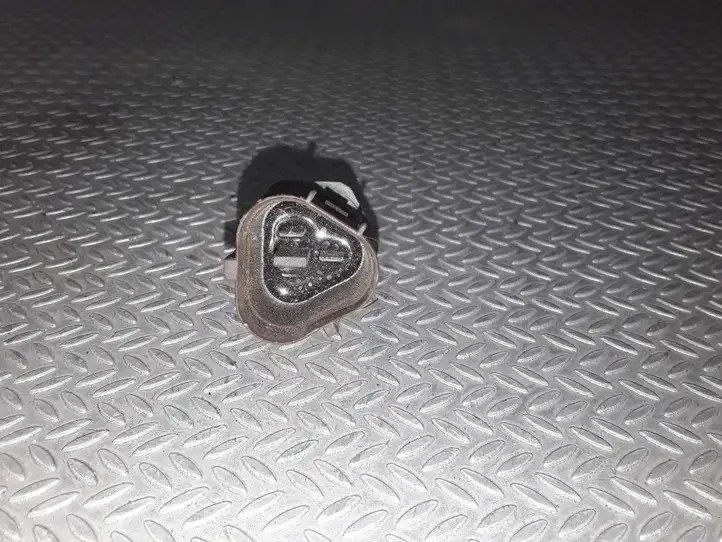 Audi A3/S3 8L (2000 - 2003) 1J0959481 Датчик температуры охлаждающей жидкости — фото 2