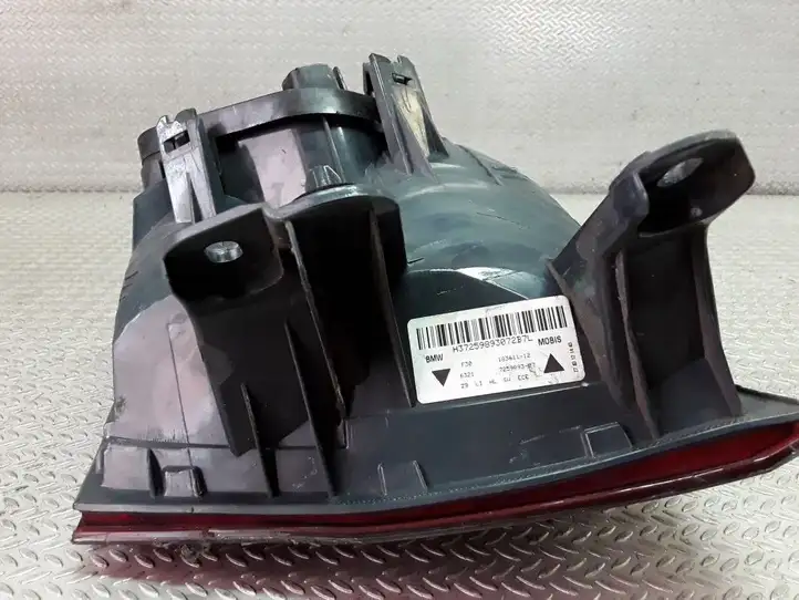 BMW 3 F30 F35 F31 (2012 - 2018) 7259893 Задний фонарь в кузове — фото 2