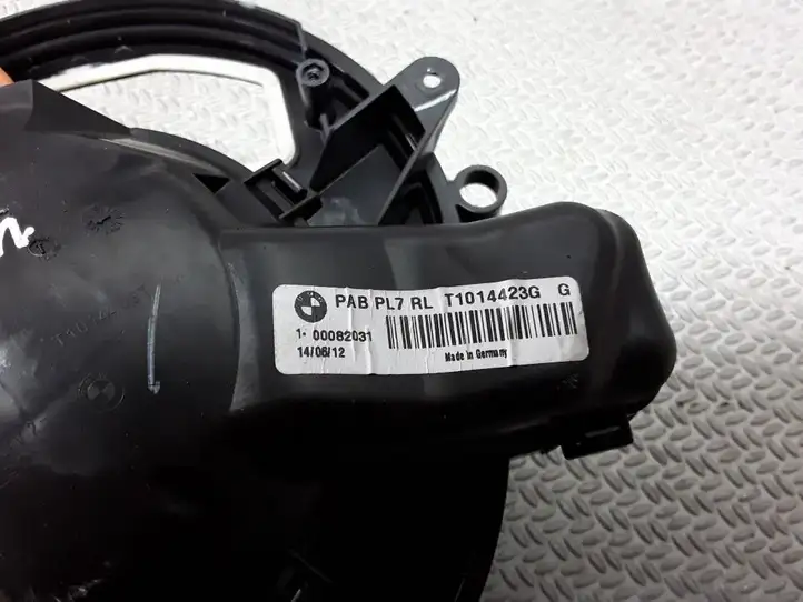 BMW 3 F30 F35 F31 (2012 - 2018) T1014423G Вентилятор печки — фото 3