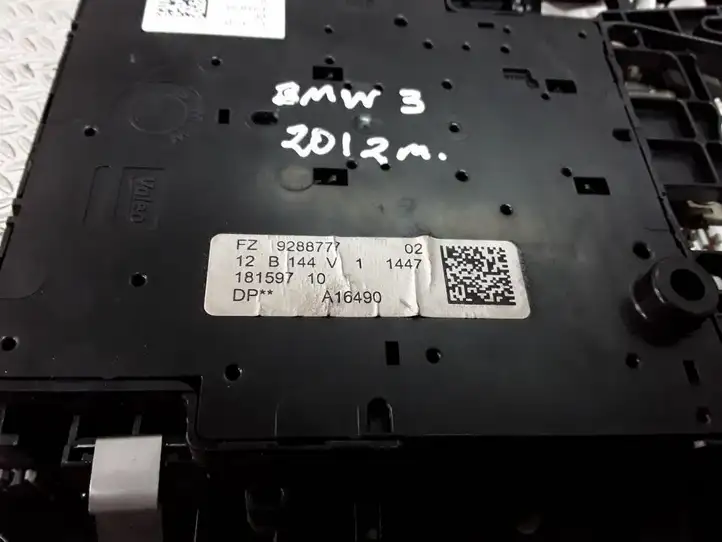 BMW 3 F30 F35 F31 (2012 - 2018) 9288777 Передняя подсветка — фото 3