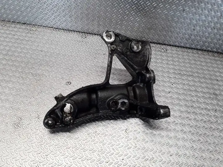 Peugeot 307 CC (2001 - 2005) 9653249480 Кронштейн генератора — фото 2